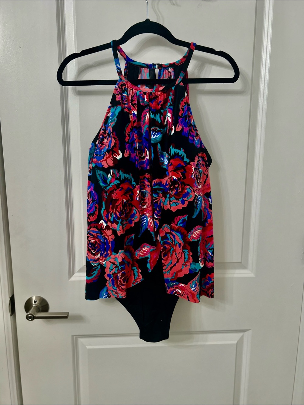 NWT Floral Magicsuit Size 16